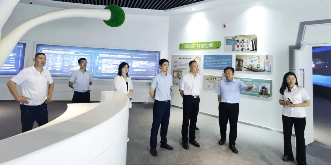 倍头条 | 深入产业合作 推动共赢发展——欧博ABG官网到榆林经开区调研座谈并签定合作意向和谈